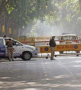 0jqan52g_delhi-police-generic-delhi-traffic-police-