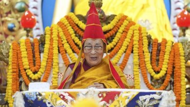 the-Dalai-Lama-weari_11zon