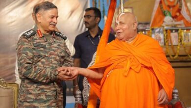 Army-chief-visits-spiritual-leader-pok-guru-dakshina-request-hacktechnews-prince-barve