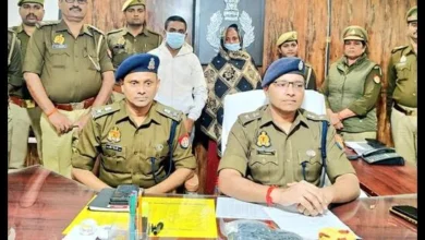 The-arrested-mother-and-son